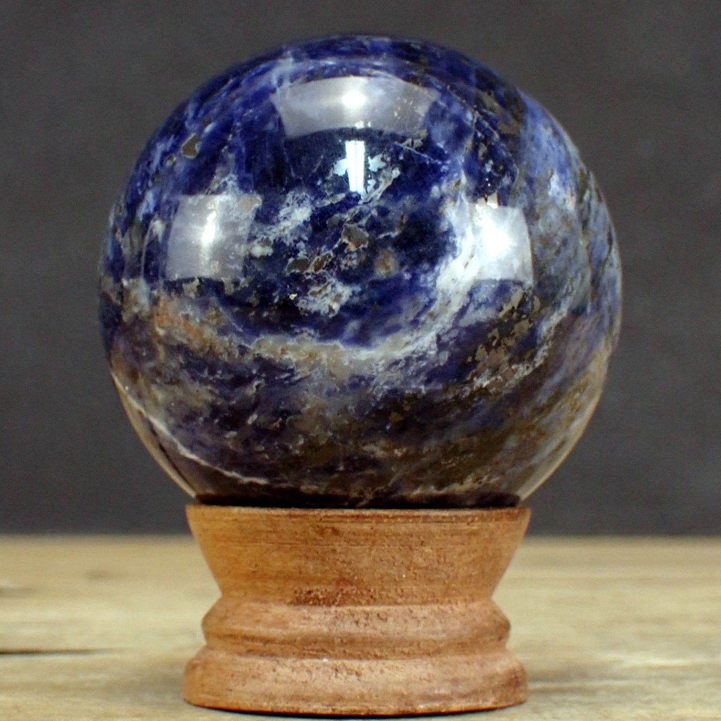 Sodalith Kugel – 373,51g – 65mm