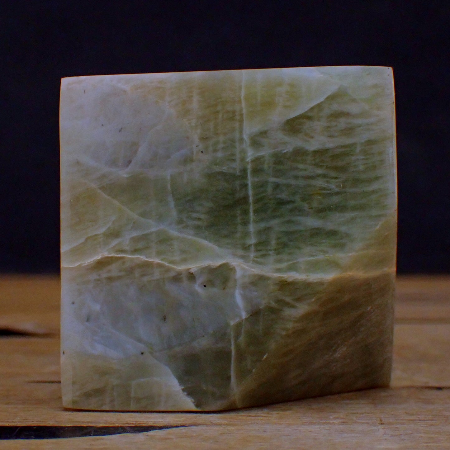 Garnierit (Grüner Mondstein) Würfel - 415,52g - 55 x 55 x 55mm