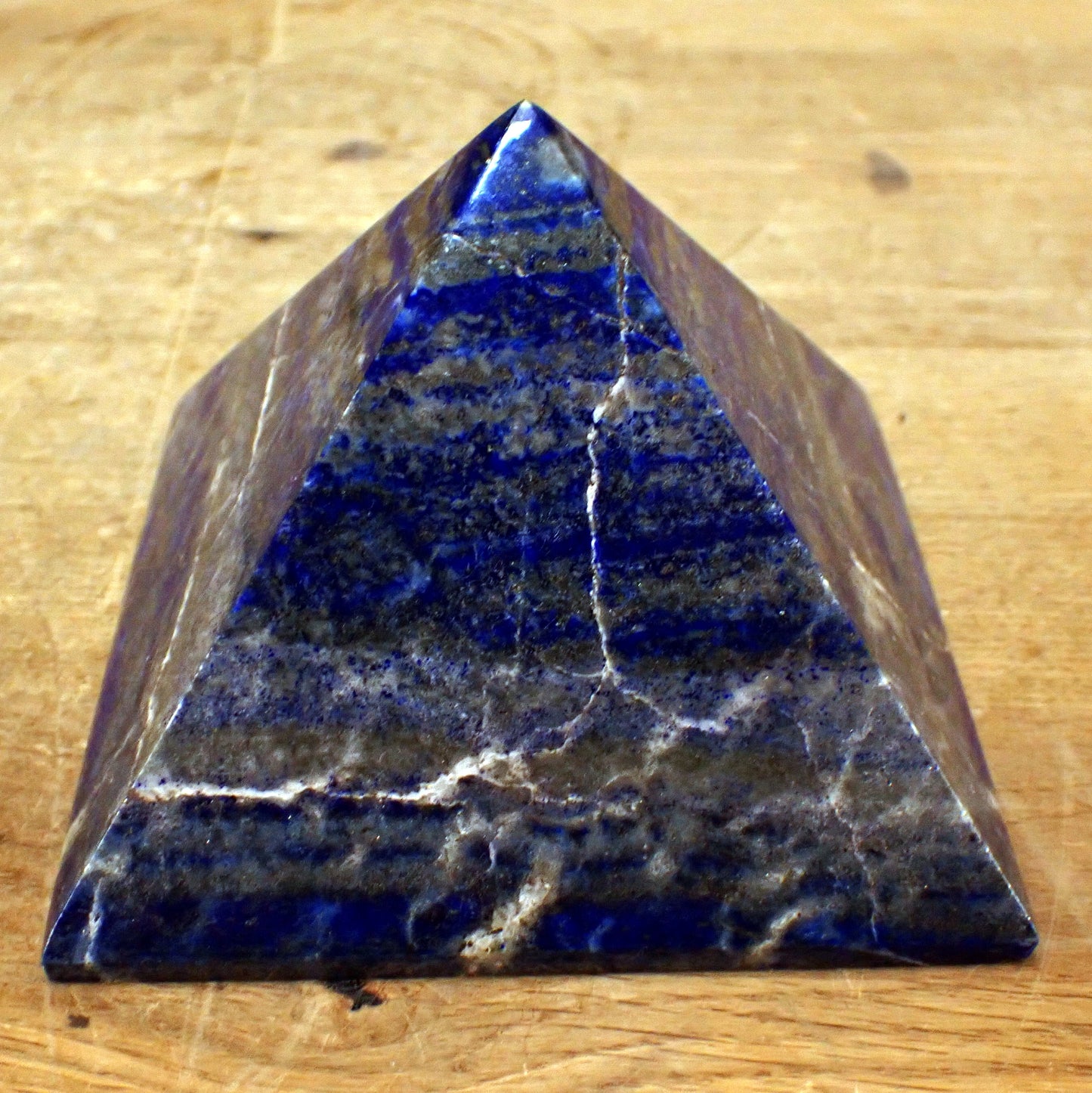 Lapislazuli Pyramide - 907,71g - 104x104x77mm