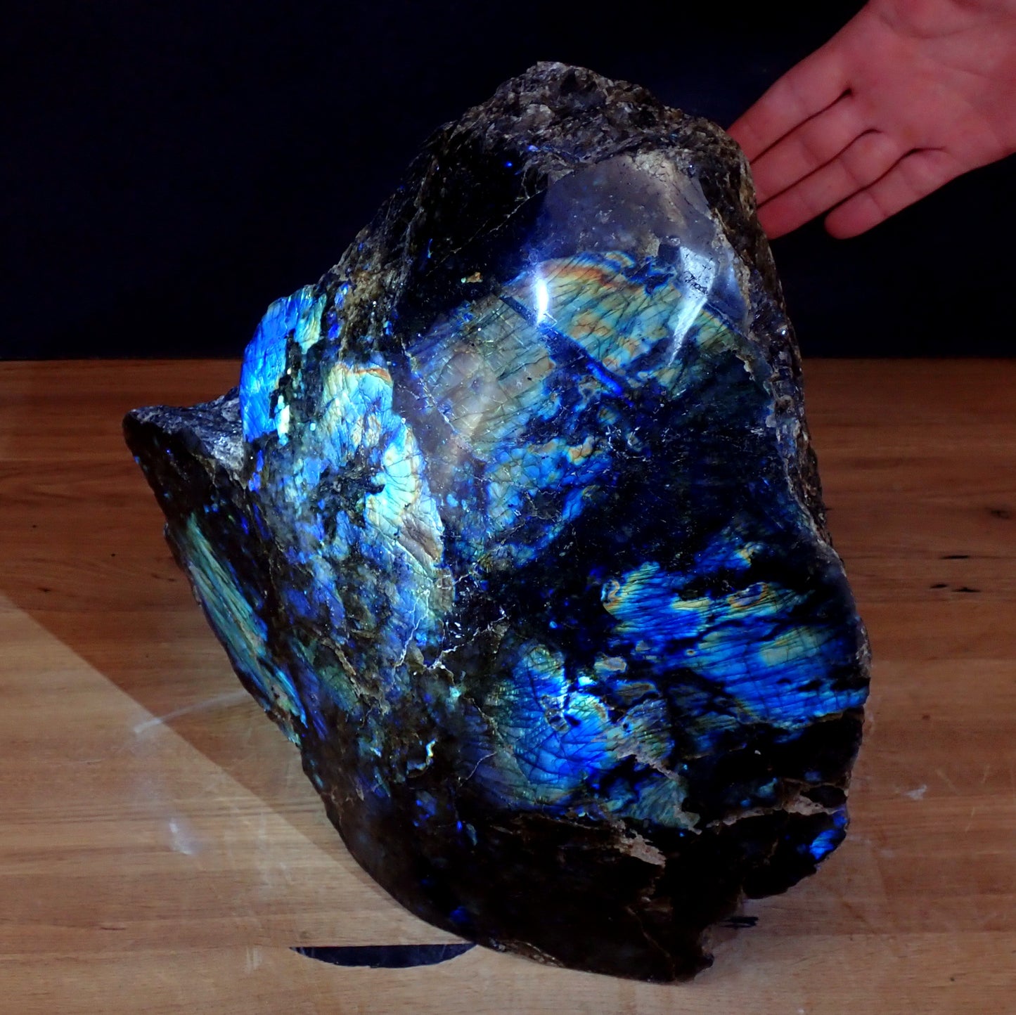 Große Halb polierte "Galaxie"-Labradorit Freiform - 22765,44g - 345 x 320 x 175mm