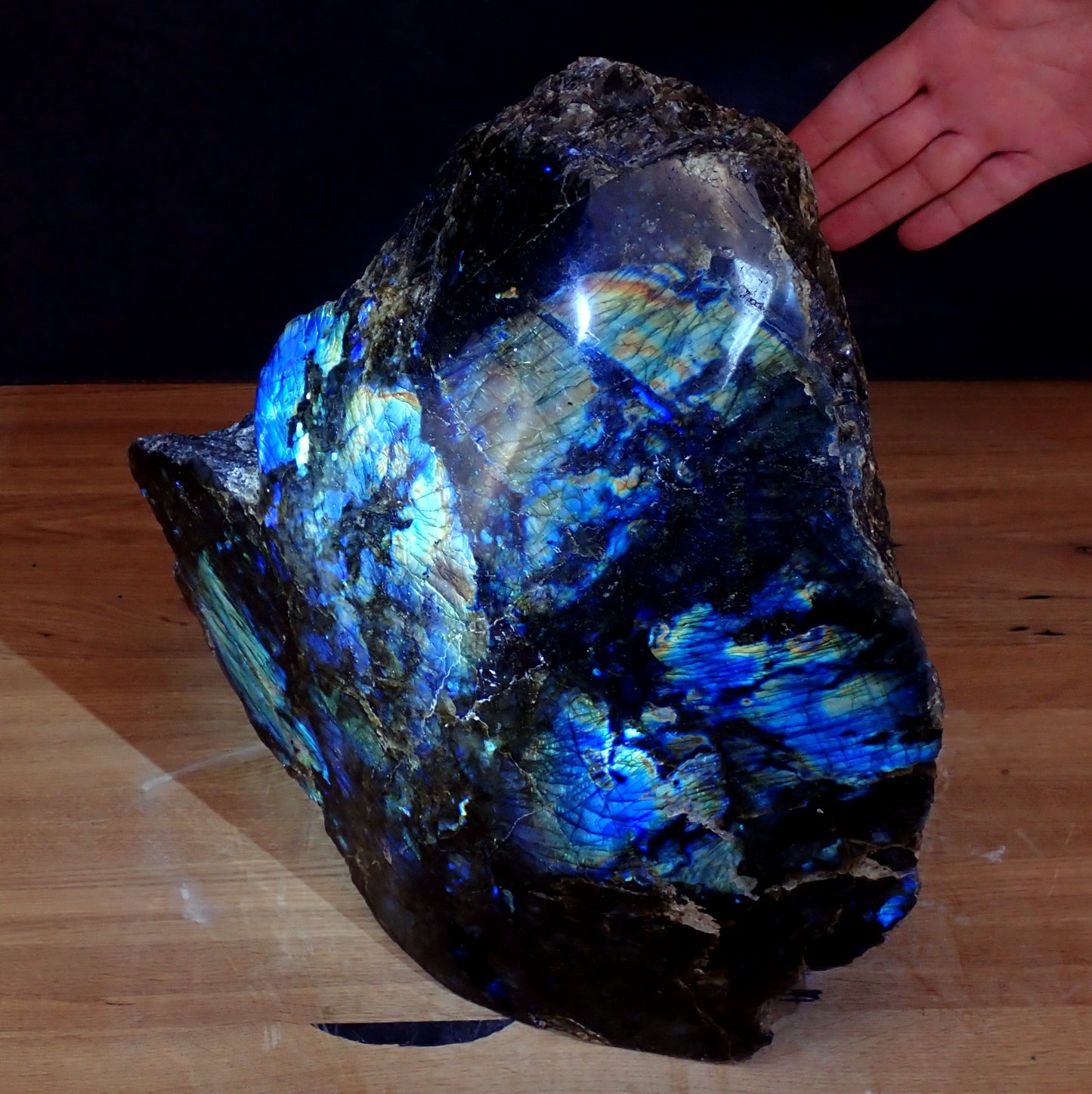 Große Halb polierte "Galaxie"-Labradorit Freiform - 22765,44g - 345 x 320 x 175mm