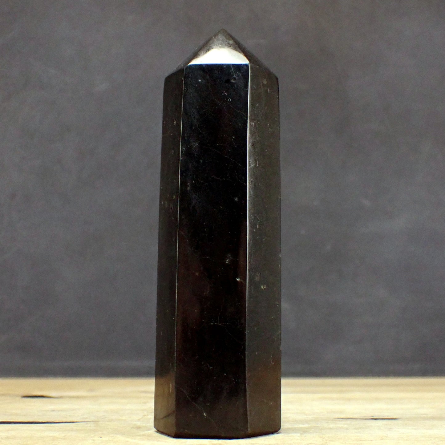 Tourmalin Obelisk aus Brasilien - 464,48g - 147 x 44 x 39mm
