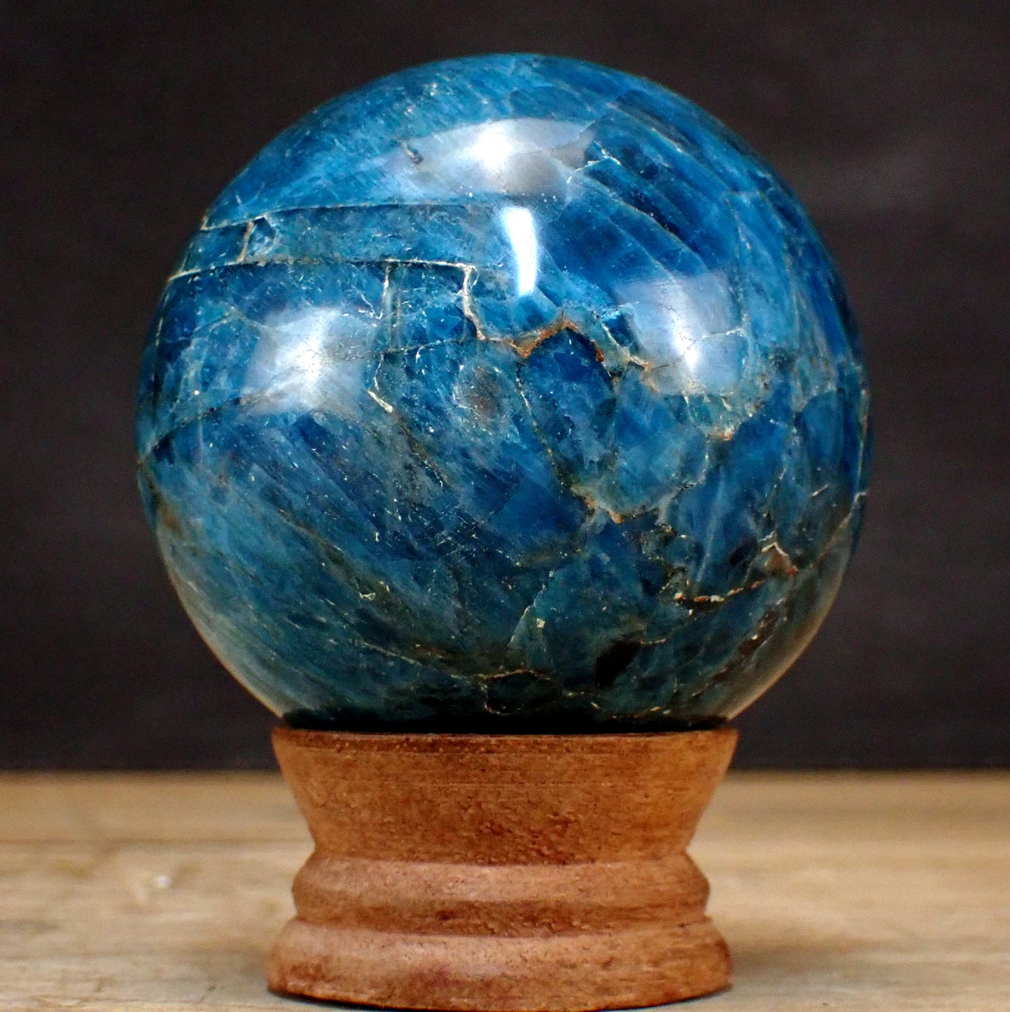 Blaue Apatit Kugel - 520,49g - 67mm