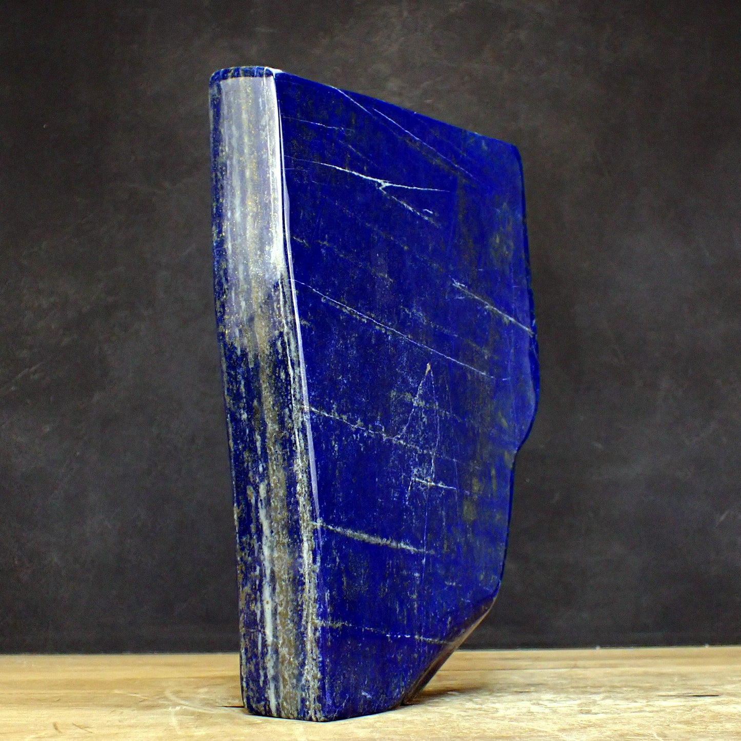 Königsblaue Lapislazuli-Freiform - 4366,65g - 253x181x41mm