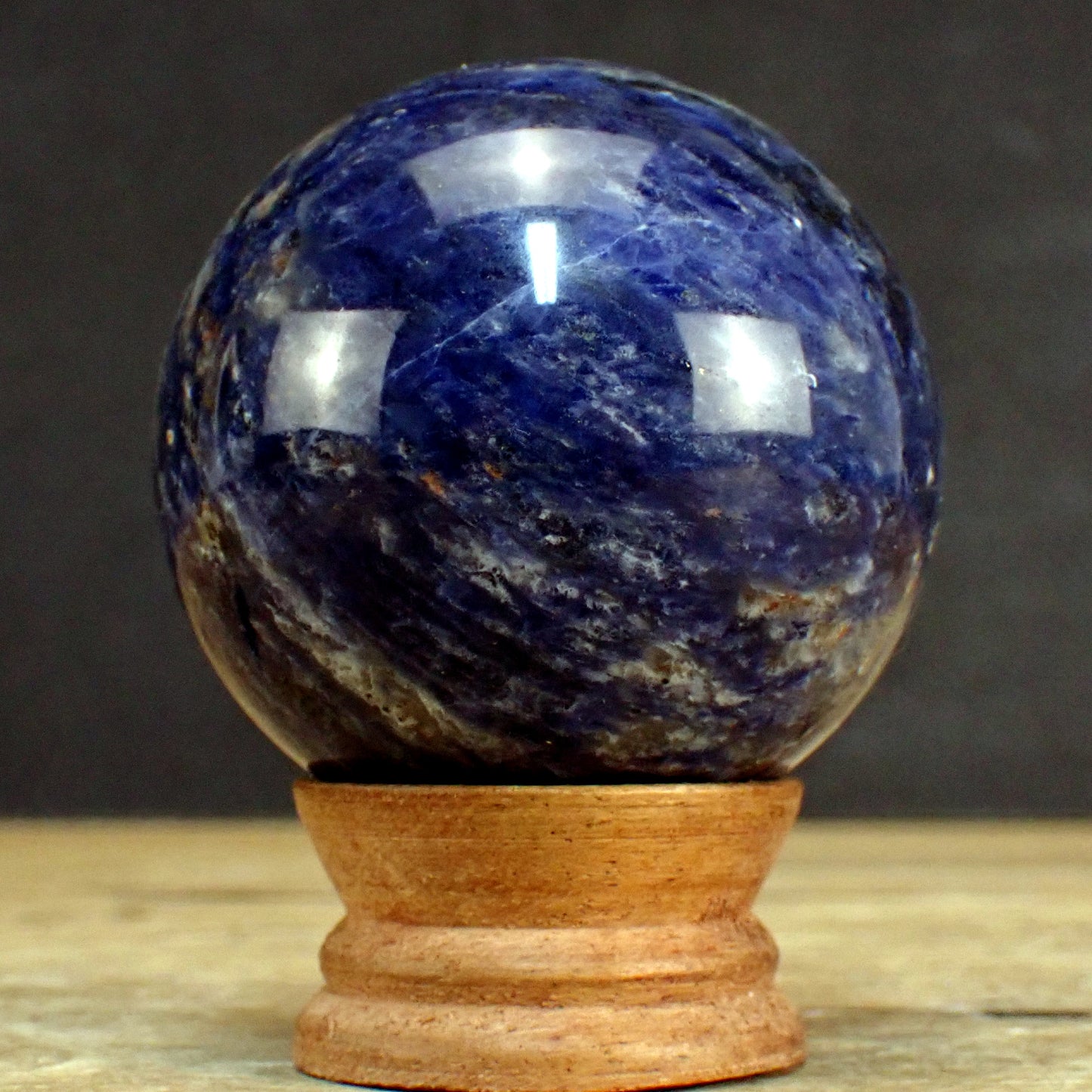 Sodalith Kugel – 373,51g – 65mm