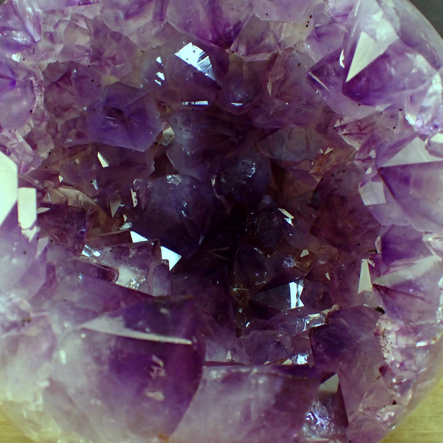 Sehr Große Amethyst Kugel Druse – 16522,55g – 255mm