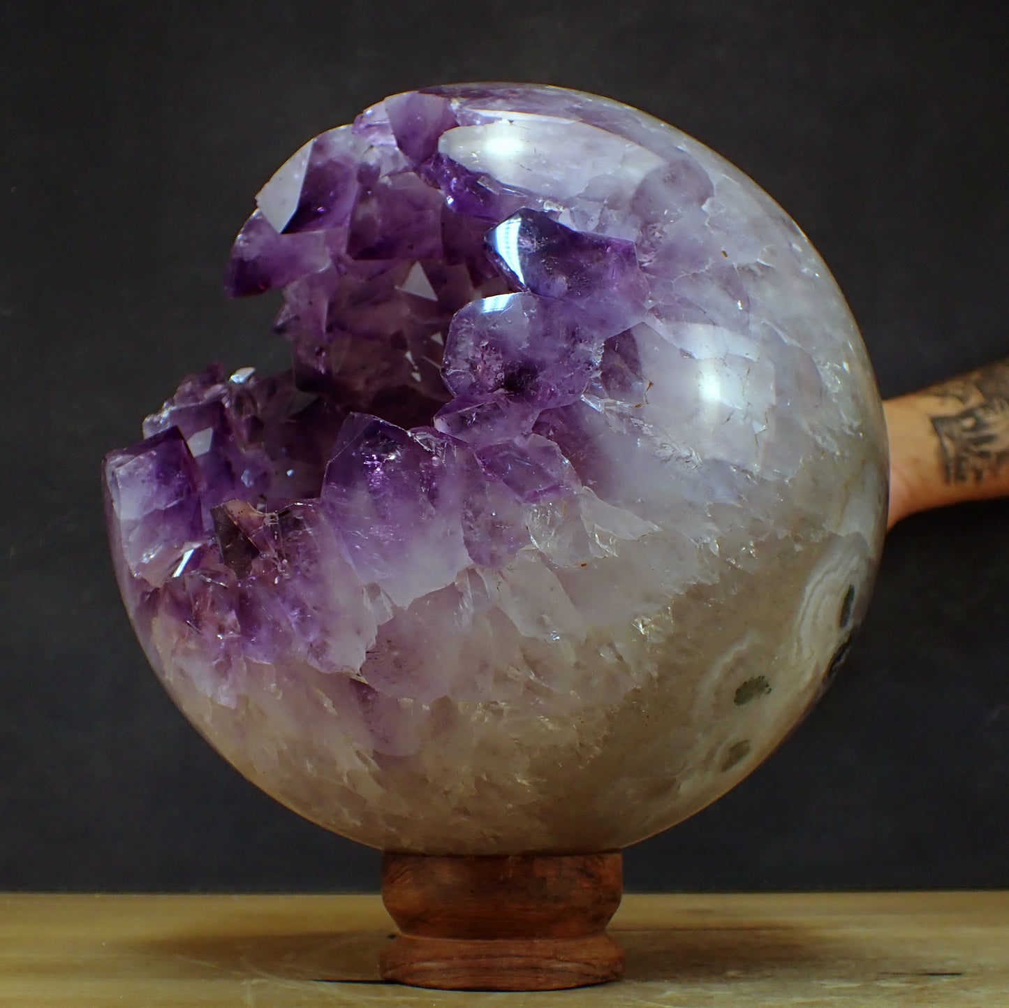 Sehr Große Amethyst Kugel Druse – 16522,55g – 255mm