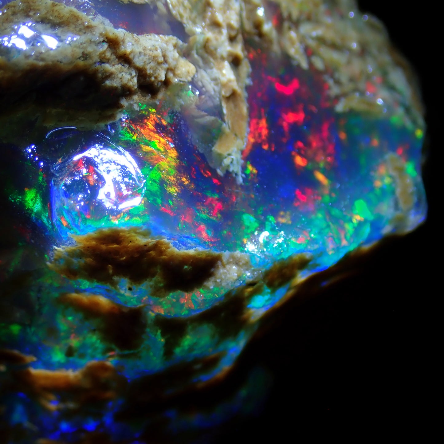 Seltener Großer Kristall-Opal, Äthiopien - 557.5ct - 111,5g