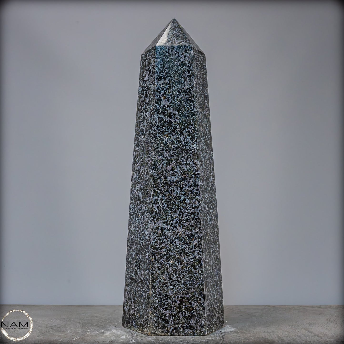 Natürlicher Großer Merlinit (Gabbro) Kristall Obelisk - 23560,14g