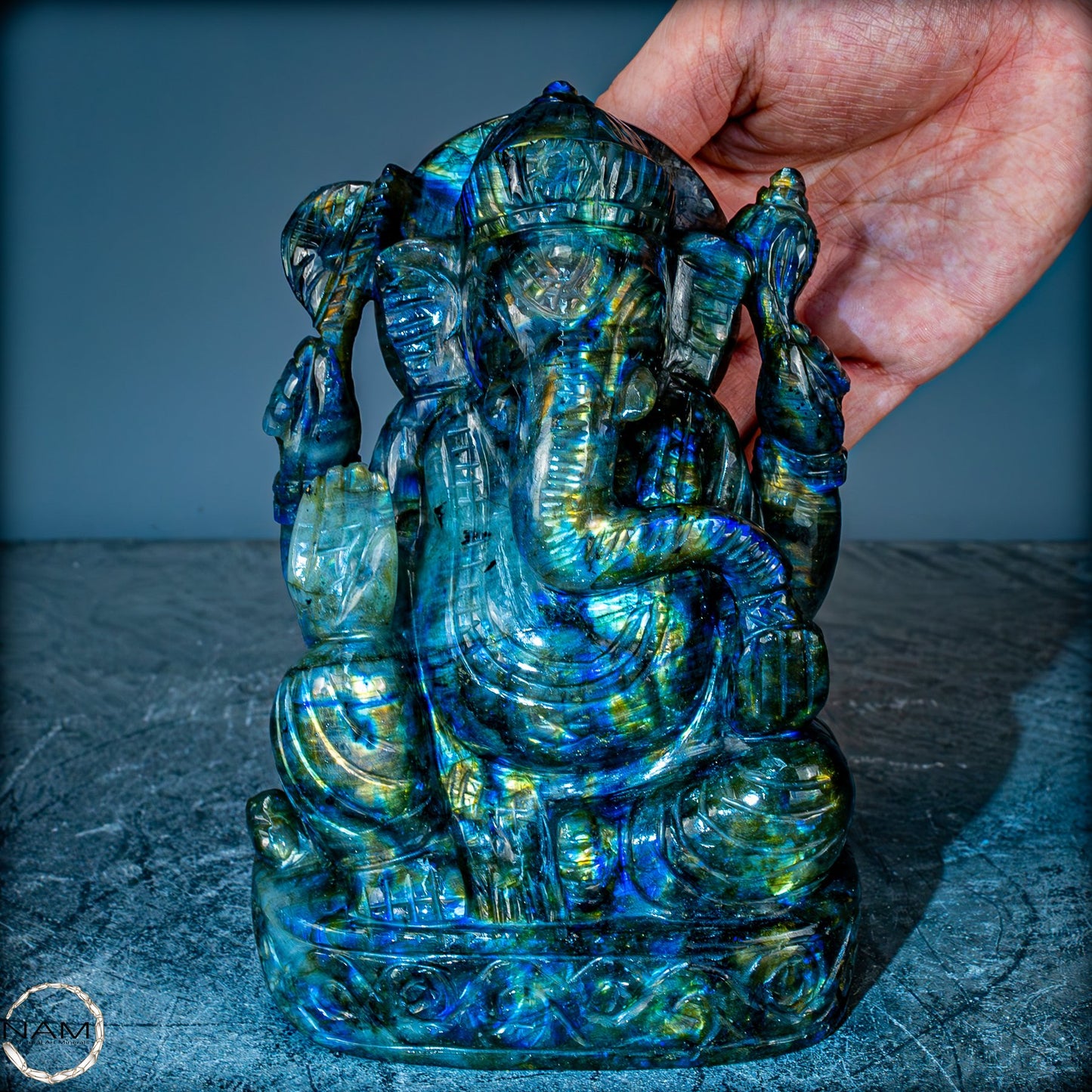 Natürliche Labradorit Kristall Buddha Skulptur - 1696,87g