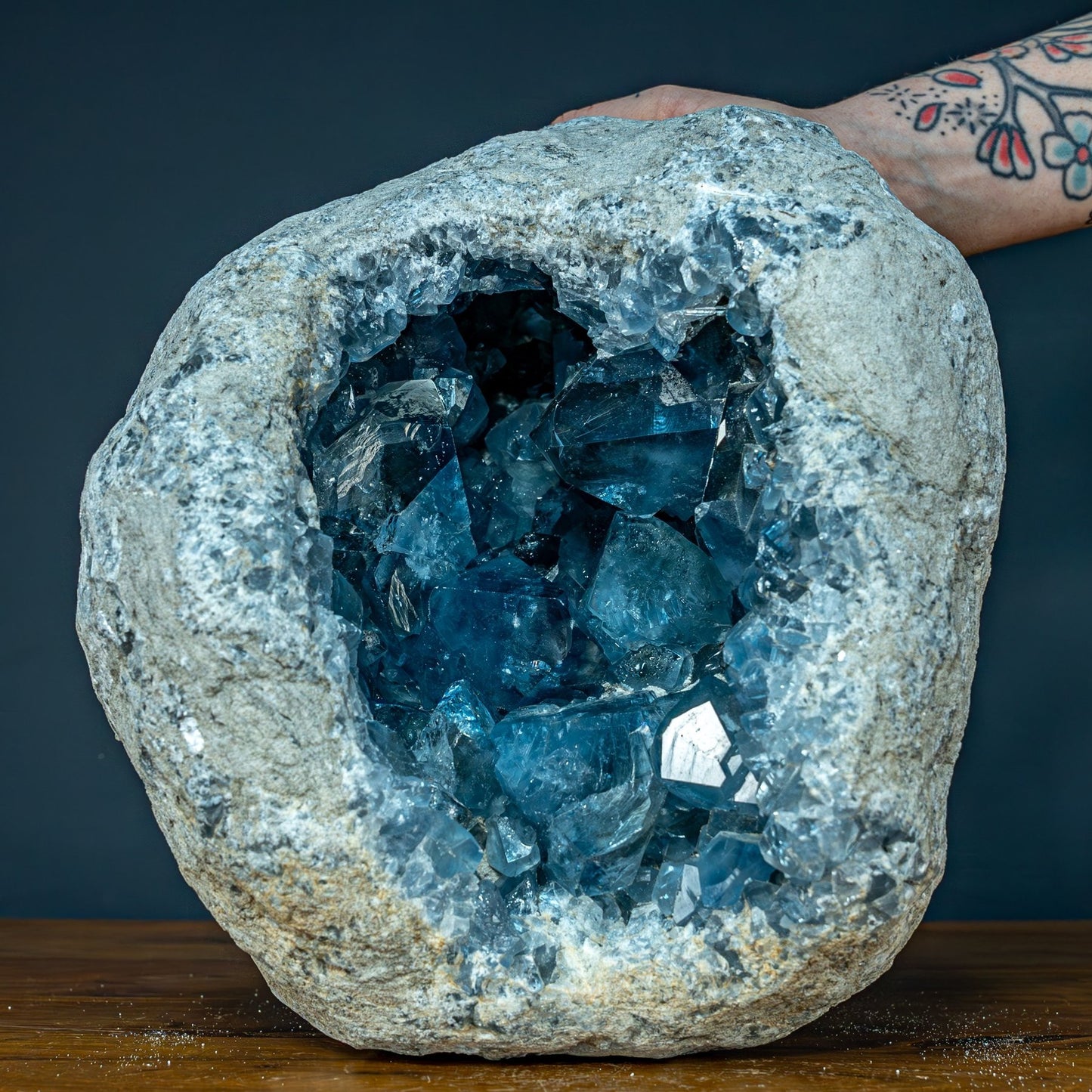 Natürliche Große Celestit Kristall-Druse - 18867,23g