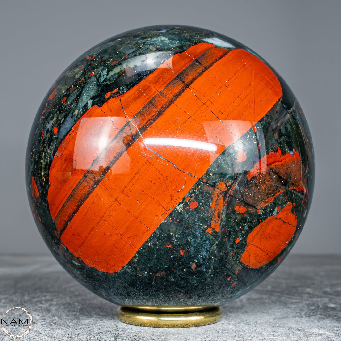 Natürliche Drachenblut-Jaspis Kugel aus Afrika -1799,31g
