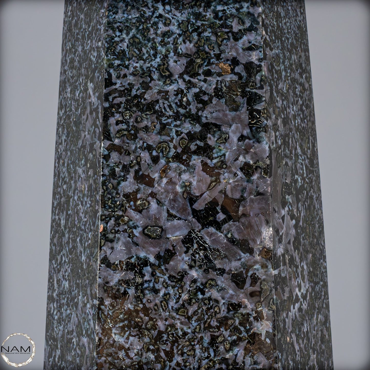 Natürlicher Großer Merlinit (Gabbro) Kristall Obelisk - 23560,14g