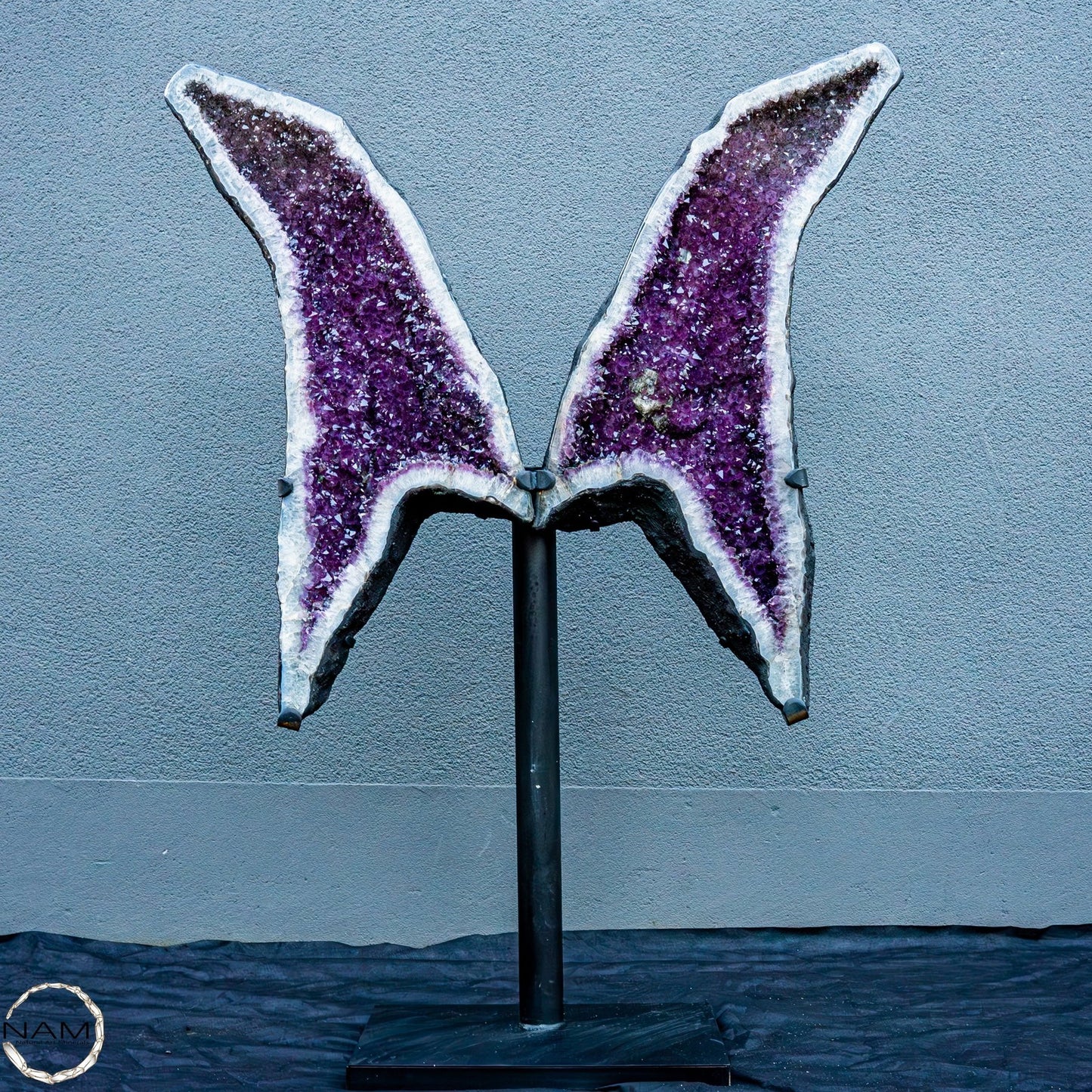 Einzigartige Massive Amethyst-Geode - Museumsqualität - 130 KG