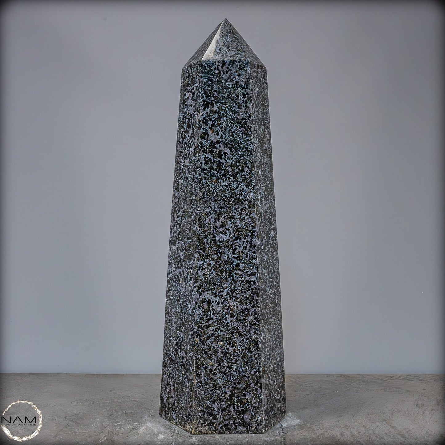 Natürlicher Großer Merlinit (Gabbro) Kristall Obelisk - 23560,14g