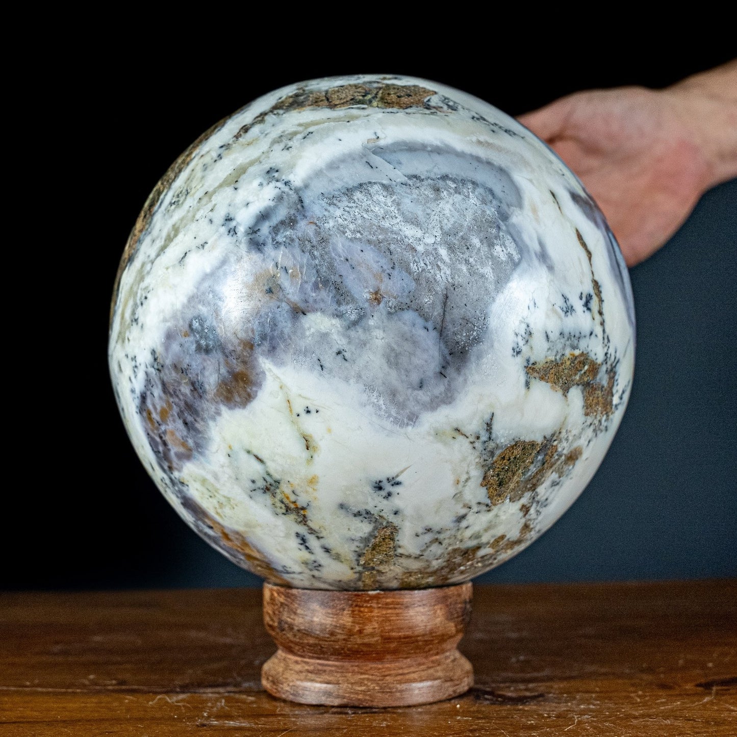 Sehr Seltene Natürliche Lila-Weiße Opal Kristall-Kugel - 9236,84g