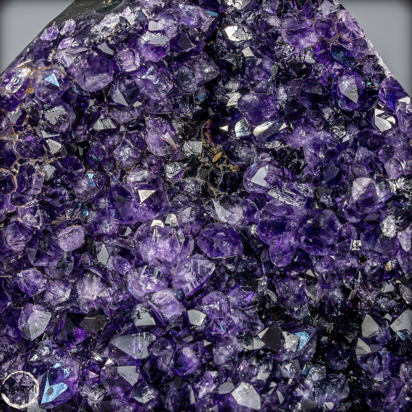 Natürliche Amethyst-Kristalle/Druse auf Ständer - 2067,55g