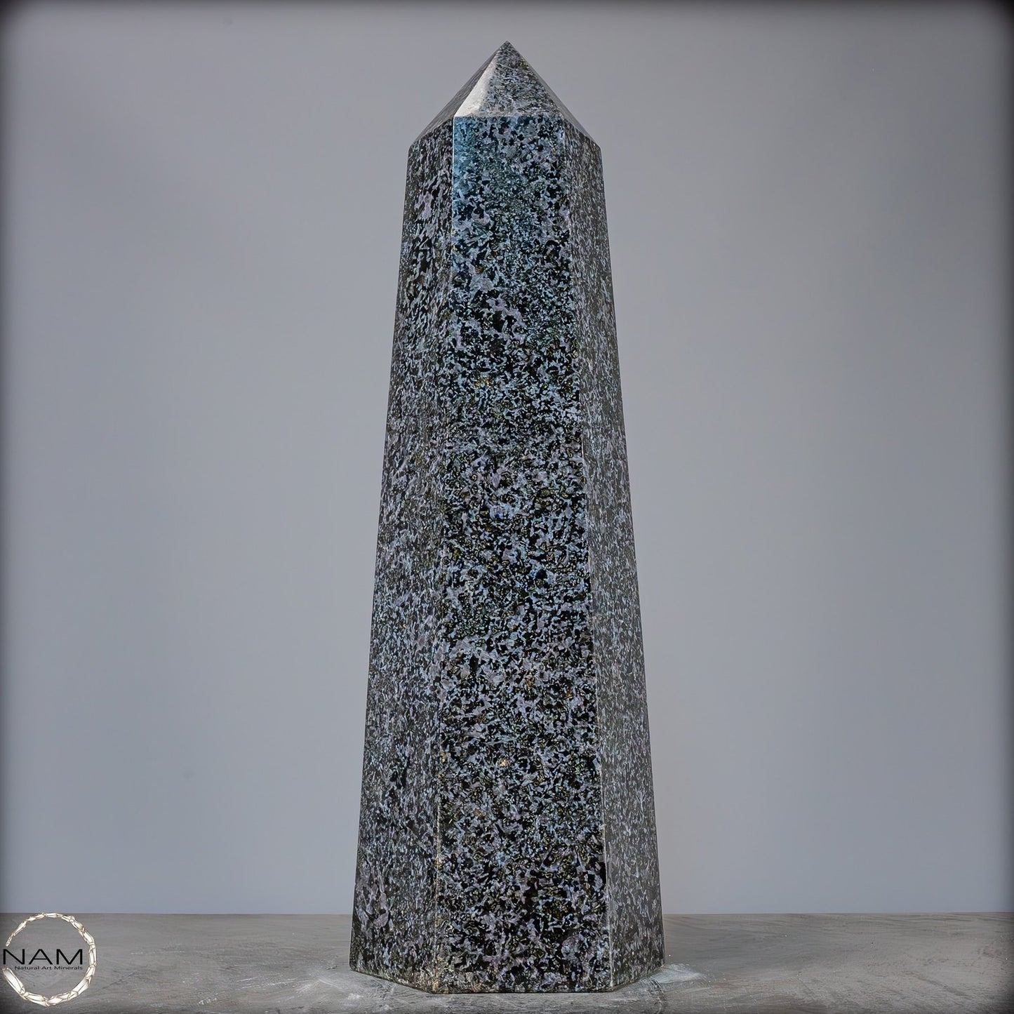Natürlicher Großer Merlinit (Gabbro) Kristall Obelisk - 23560,14g