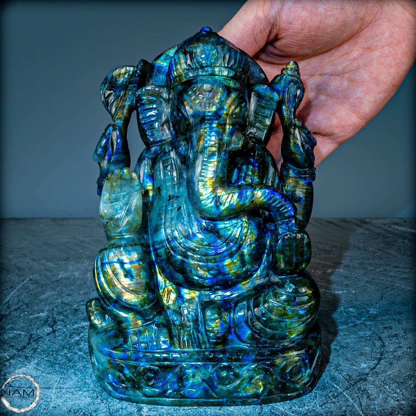 Natürliche Labradorit Kristall Buddha Skulptur - 1696,87g