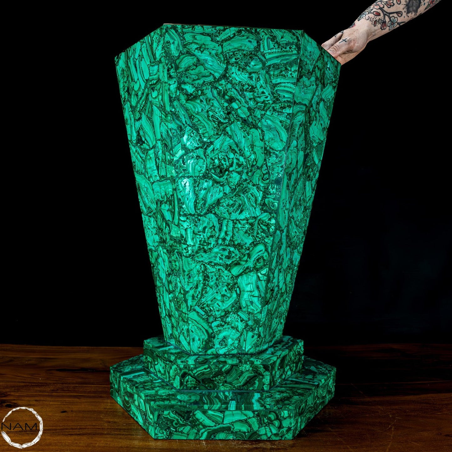 Sehr seltene große Malachit Vase aus dem Kongo – 15483,77g