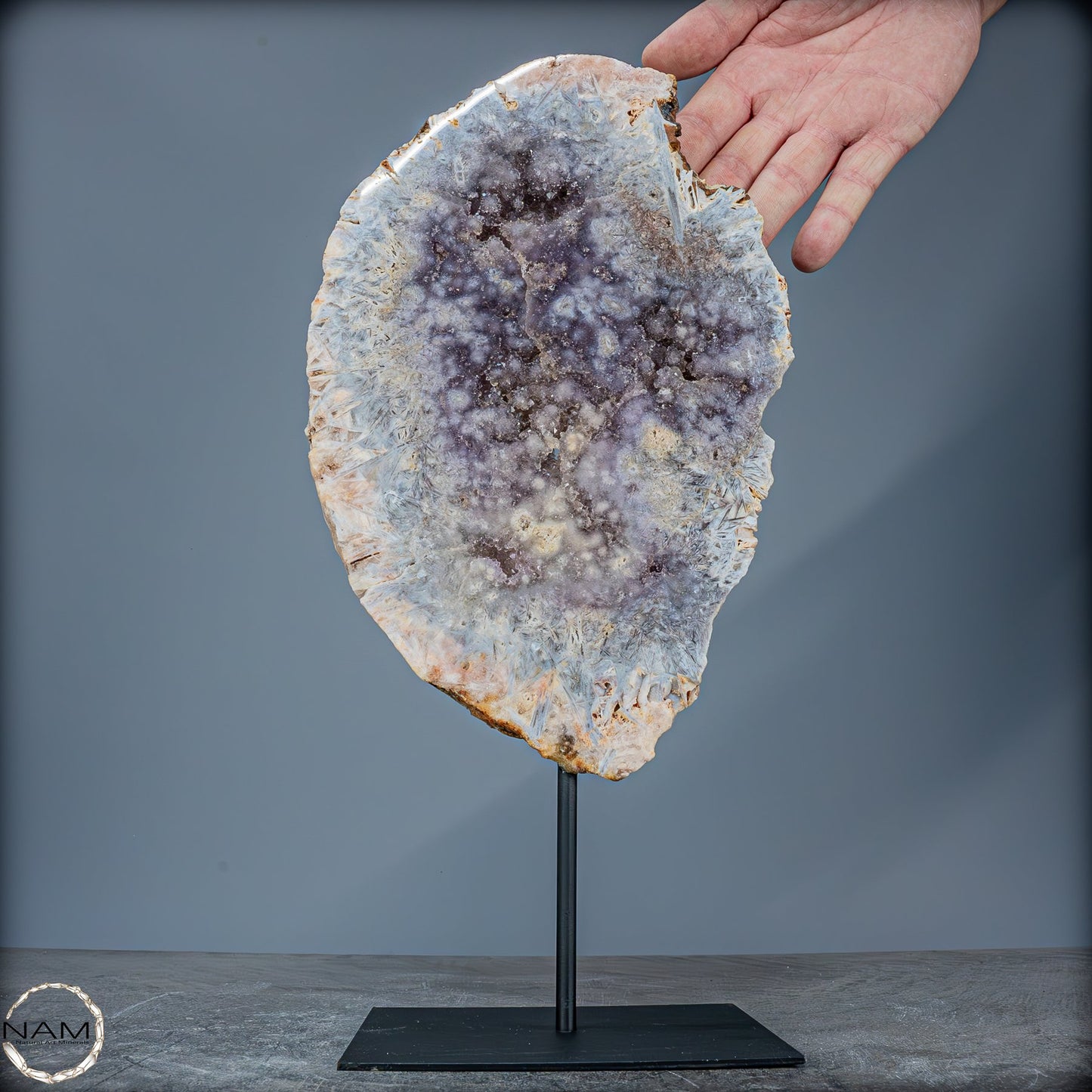 Natürliche Pinker Amethyst-Achat Scheibe auf Ständer - 1705,21g