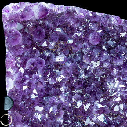 Natürliche Amethyst-Kristalle/Druse auf Ständer - 20956,11g