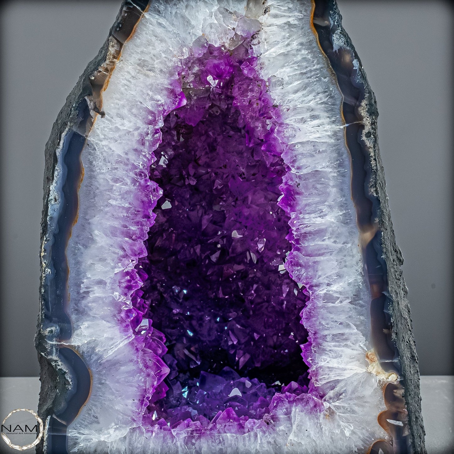 Amethyst-Druse Kathedrale – Naturwunder aus Uruguay – 23386,11g