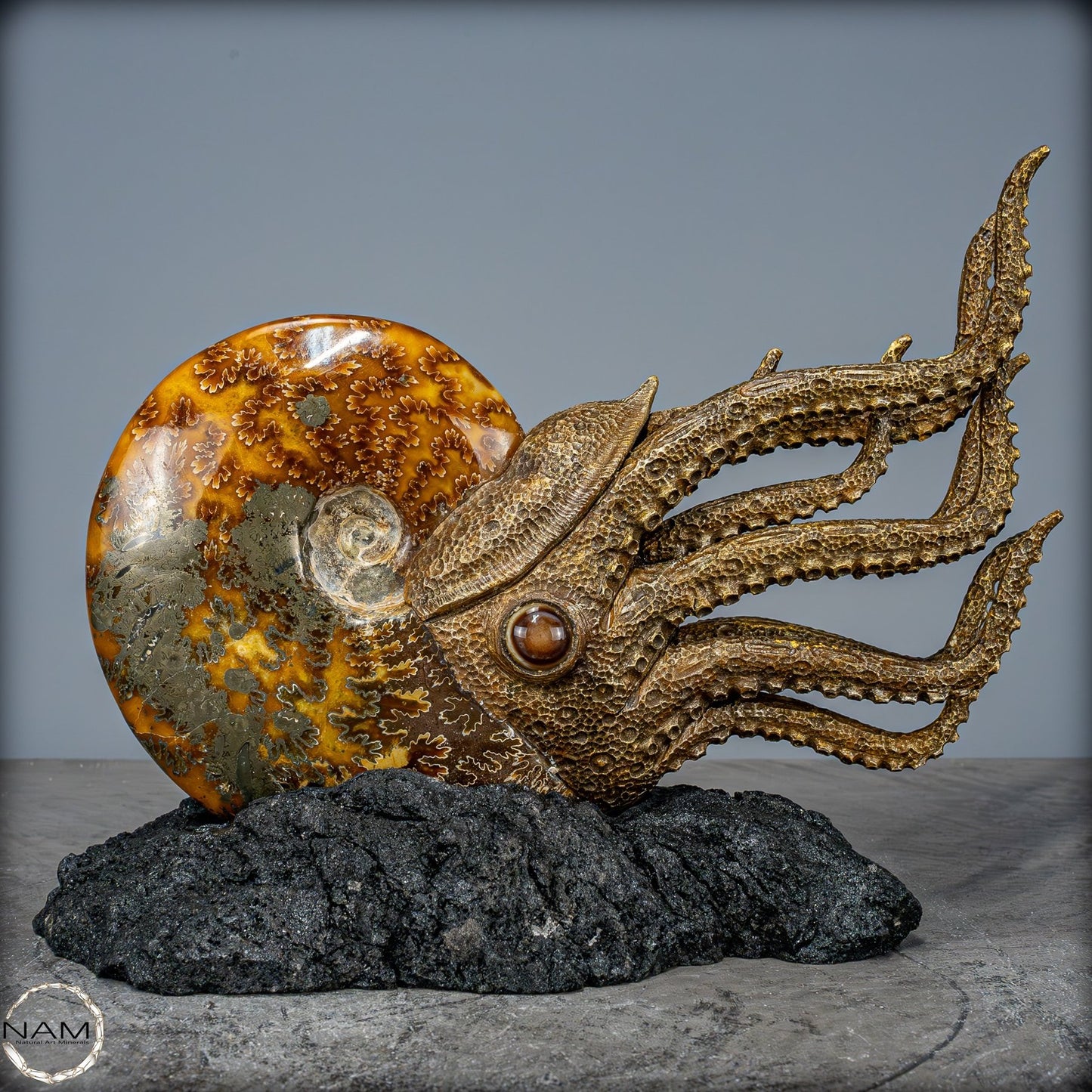 Natürlicher Ammonite verbunden mit Meisterhafter Kunst -1240,38g