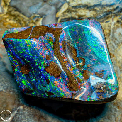 Natürlicher Boulder Opal aus Australien Edelsteinqualität Poliert - 11,202g