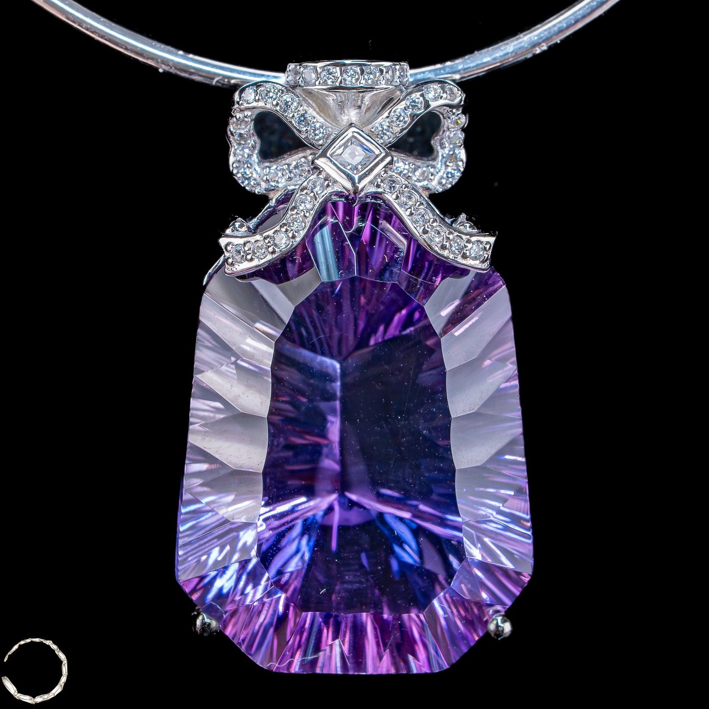 Amethyst-Anhänger – ein Meisterwerk aus Licht, Tiefe und Eleganz - 14,85g