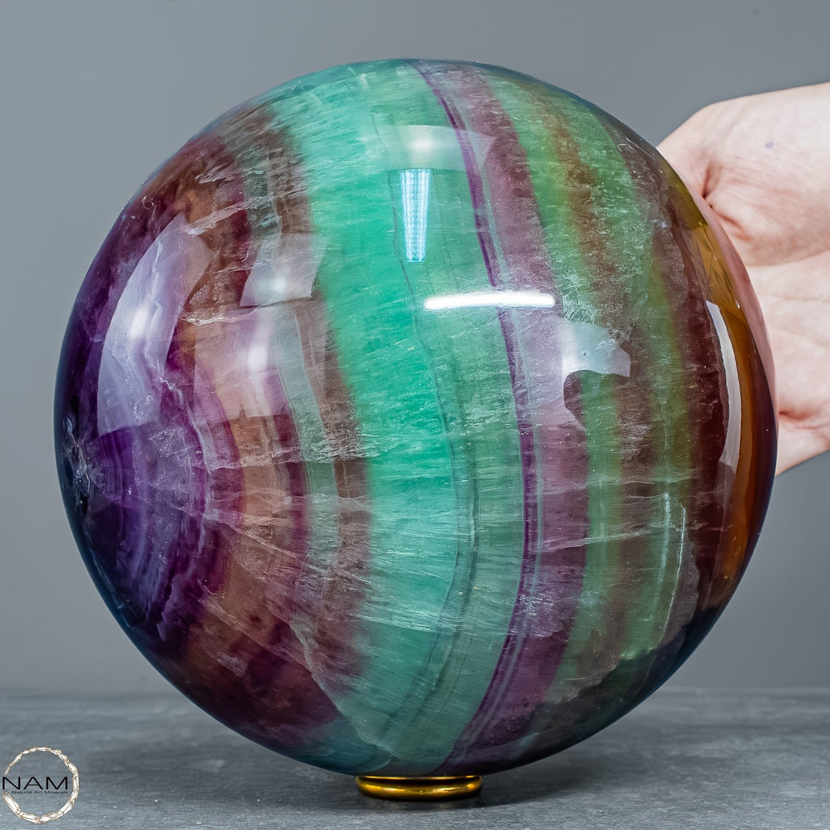 Regenbogen Fluorit – Elegante Naturkugel 5829,66g