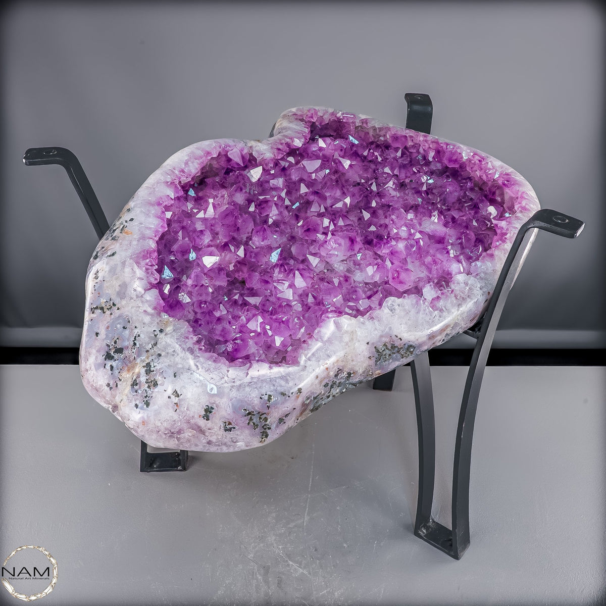 Amethyst-Tisch – Exklusive Kristallkunst -27326,59g
