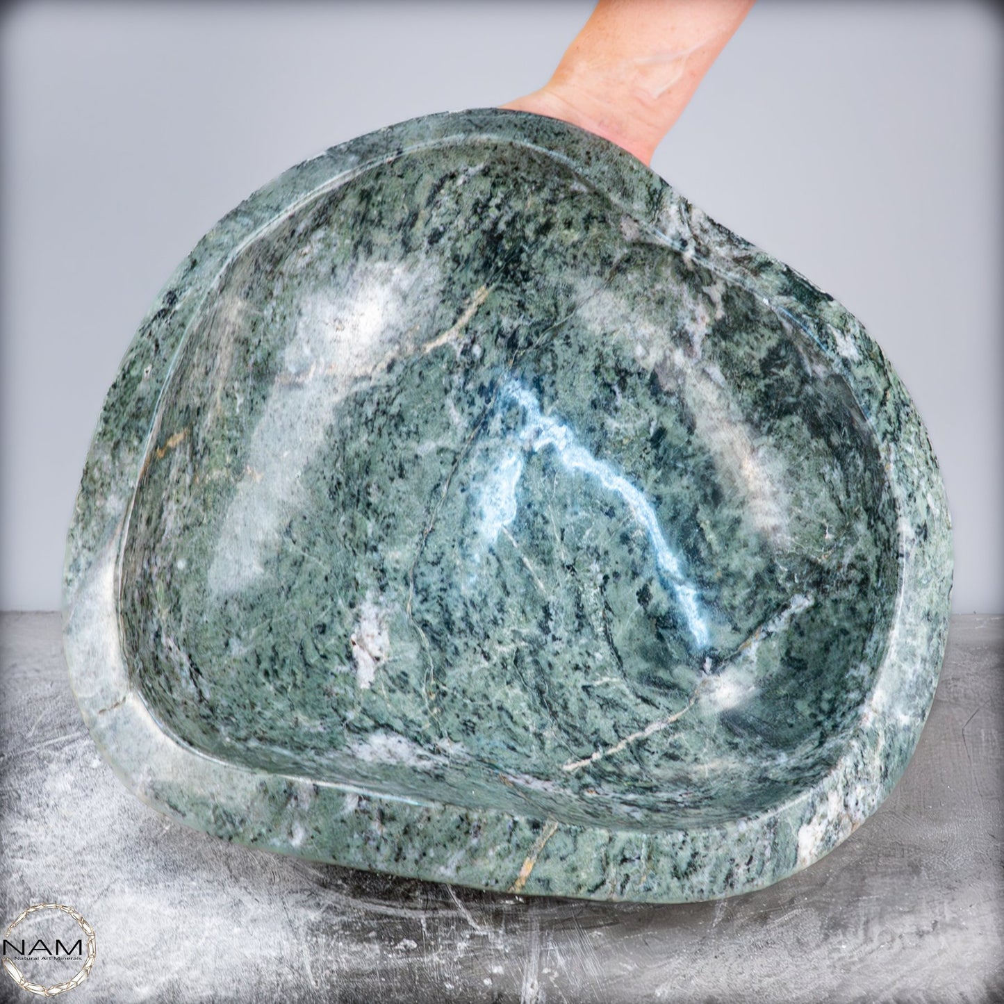 Monumentale Jade-Nephrit-Schale – 25 kg -25901,99g