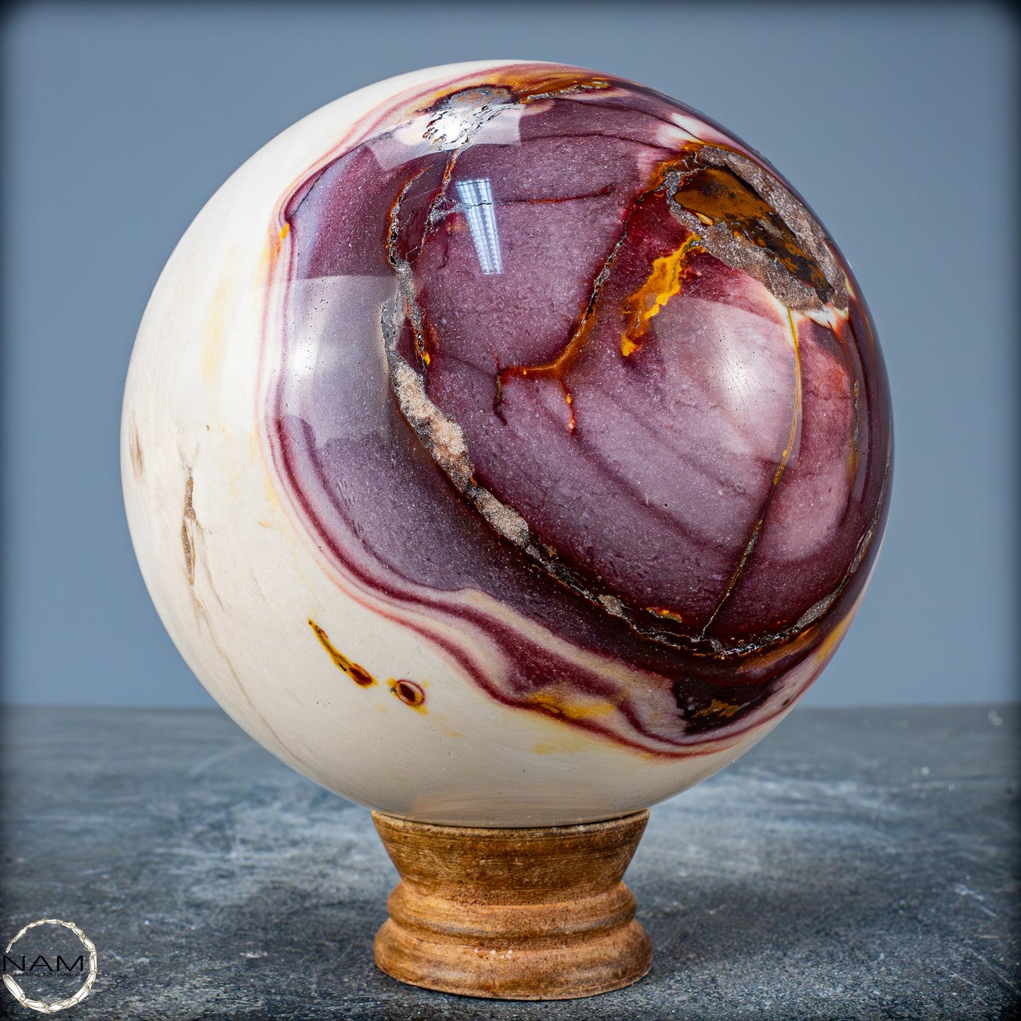 Natürliche Mookait Kugel aus Australien - 2051,15g