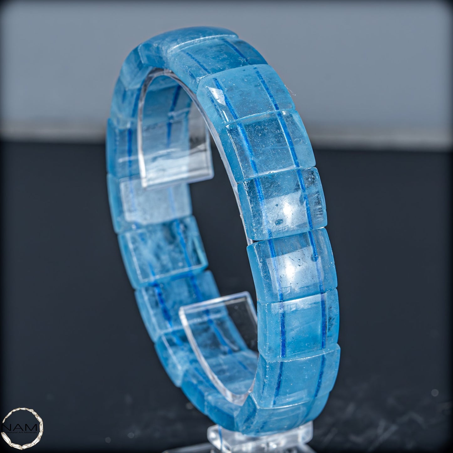 Eleganz in Blau – Aquamarin-Armband Afghanistan -