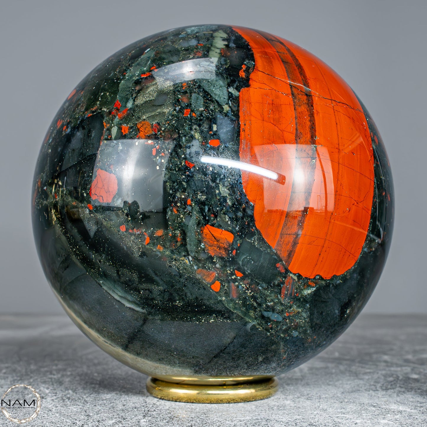 Natürliche Drachenblut-Jaspis Kugel aus Afrika -1799,31g