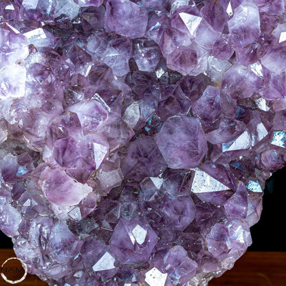 Natürliche Amethyst-Kristalle/Druse auf Ständer - 15604,12g