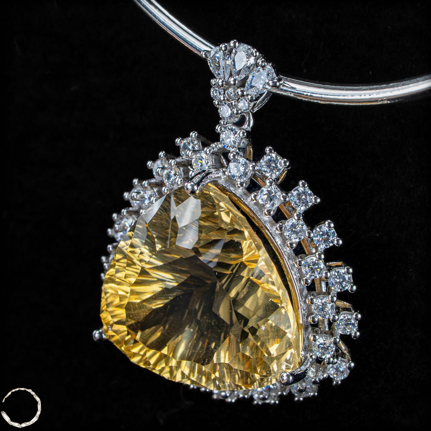 Citrin Anhänger aus 925er Silber Strahlende Eleganz - 7,81g 39,05ct