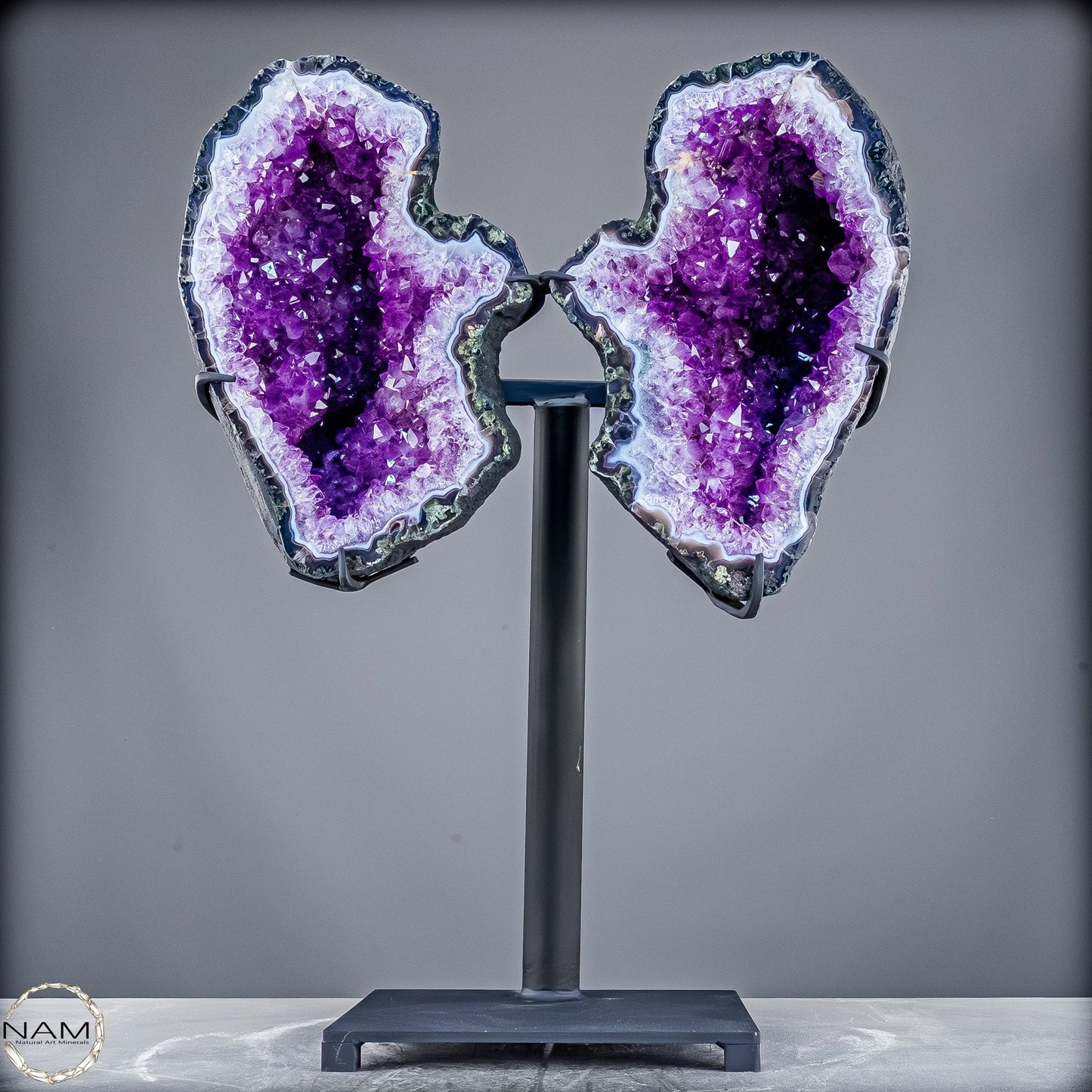 Natürliche Amethyst Drusen Flügel auf Ständer - 24320,31g