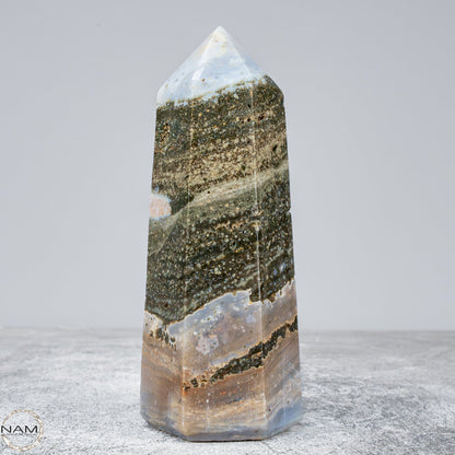 Natürlicher Ocean Jasper Kristall-Obelisk - 563,37g