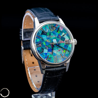 Opal Uhr mit Schweizer Uhrwerk – Ein Meisterwerk aus Zeit und Natur 214,6ct