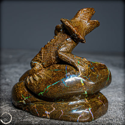 Naturliche Boulder Opal Schnitzerei, aus Idar-Oberstein - 133,07g