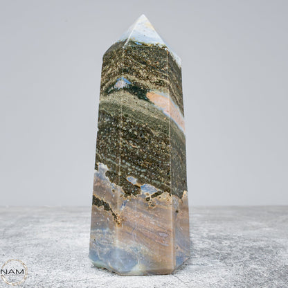 Natürlicher Ocean Jasper Kristall-Obelisk - 563,37g