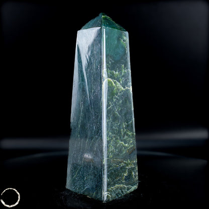 Natürliche Jade-Nephrit Obelisk aus Burma -2368,36g