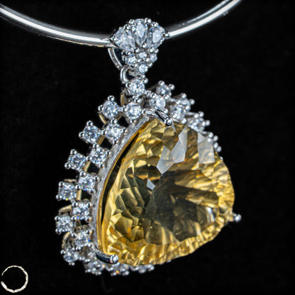 Citrin Anhänger aus 925er Silber Strahlende Eleganz - 7,81g 39,05ct