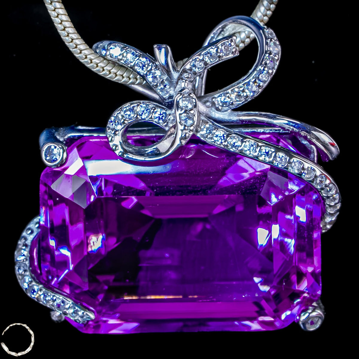 Amethyst-Anhänger – ein Meisterwerk aus Licht, Tiefe und Eleganz  8,00g 40ct