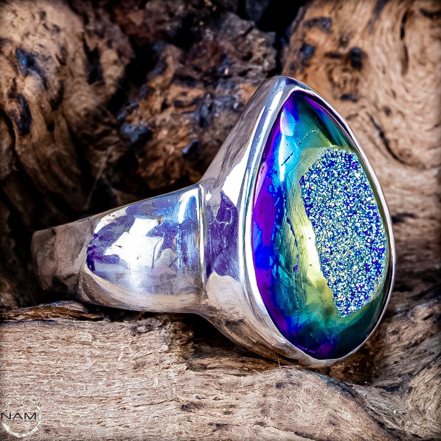Aura-Amethyst Ring aus 925er Silber – 6,36g 31,8ct