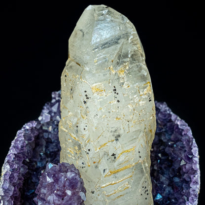 Perfekter AAA+++ Amethyst mit Calcitkristallen auf Ständer, Uruguay - 3649,78g