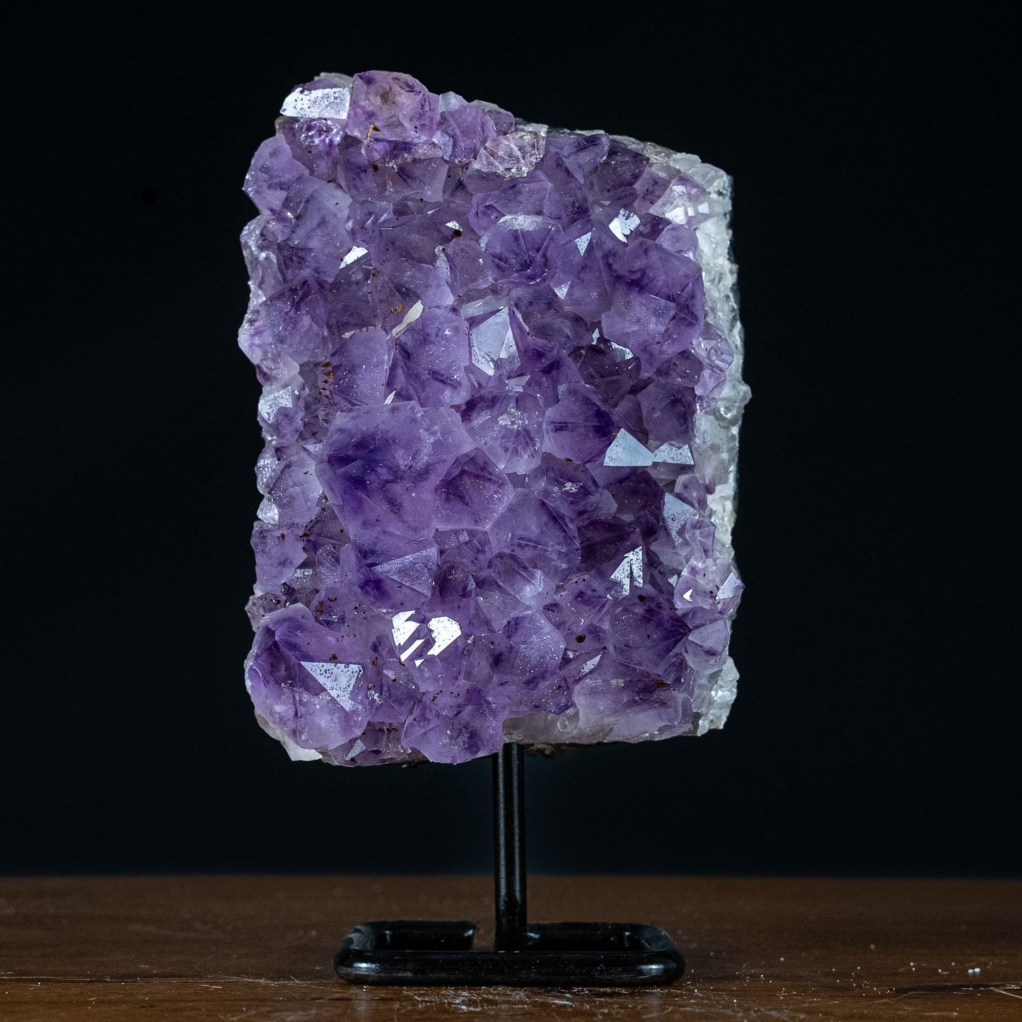 Großer Natürlicher Amethyst auf Ständer - 2746,91g