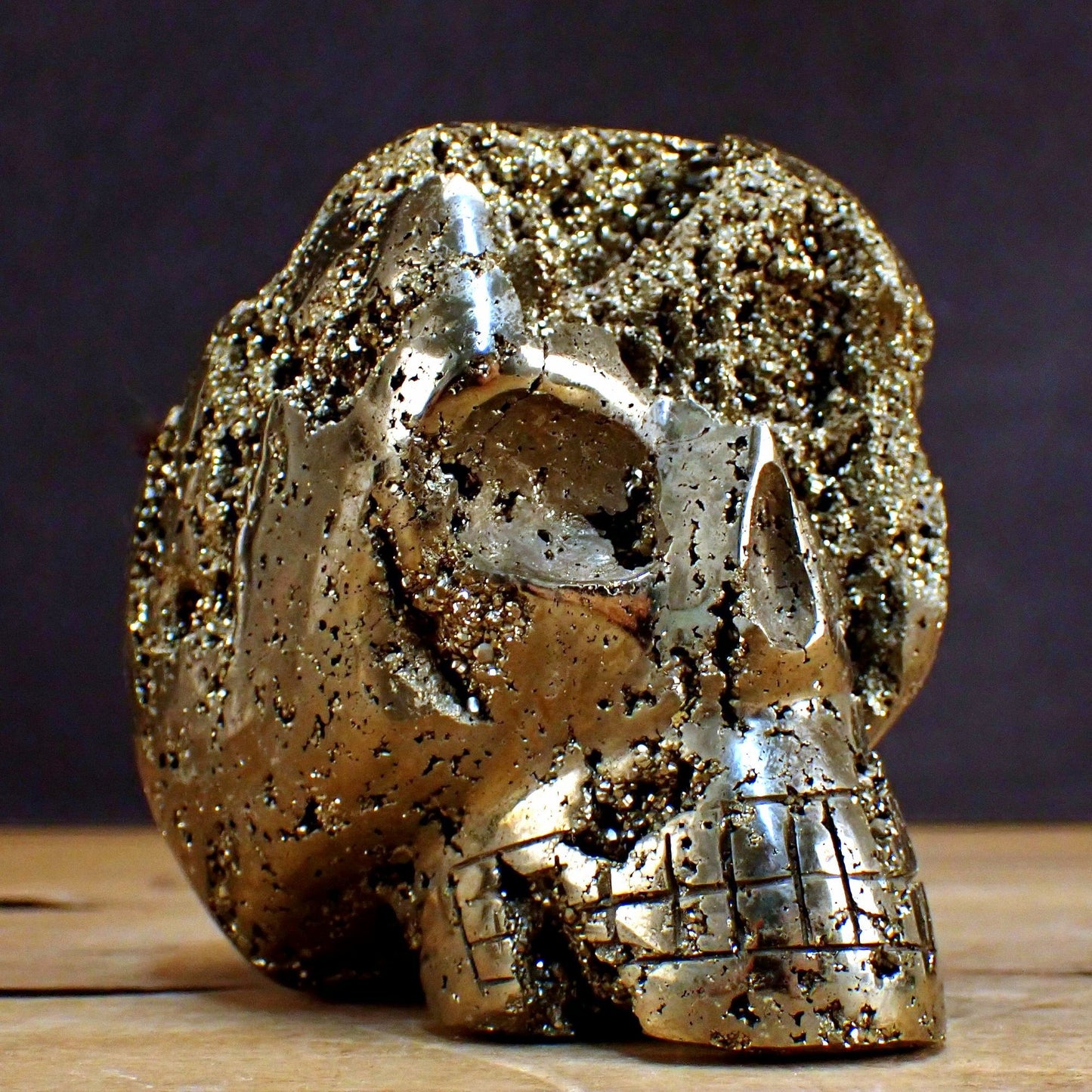 Großer Pyrit Schädel/Totenkopf Skulptur - 2165,51g